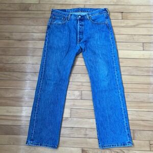 Levis 501 Original Fit Mens Straight Leg Button Fly Jeans Medium Wash W34 L30